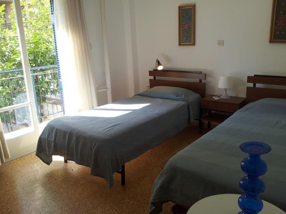 Cozy Seaside Apartment Loutraki מראה חיצוני תמונה